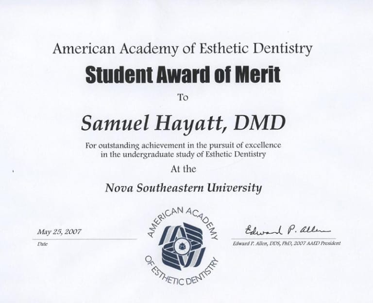 American Academy of Esthetic Dentistry Student Award
